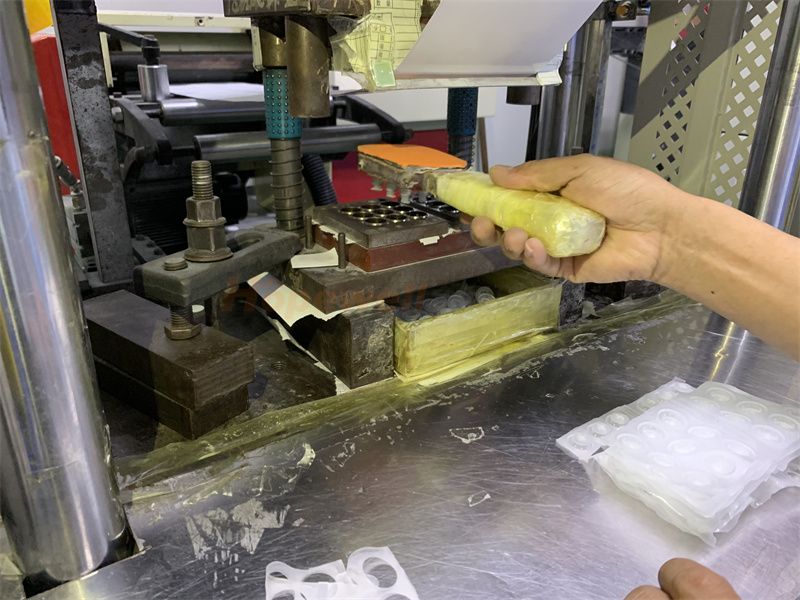 FDA食品级防漏16.5mmLSR硅胶阀厂家